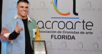 Vladimir “Vlady” Gómez Recibe Reconocimiento Especial De Acroarte Florida Por Su Trayectoria Y Aportes A La Comunidad Artística