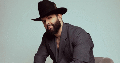 Por segundo año consecutivo, Carín León se lleva a Hermosillo el Premio Grammy® Al Mejor Álbum De Música Mexicana Contemporánea