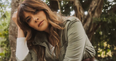 Kany García alcanza el # 1 en las listas “Latin Airplay” y Tropical Airplay de Billboard junto a Maluma con su colaboración  1+1