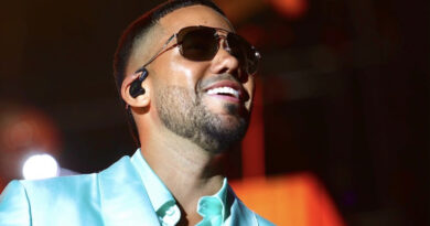 Romeo Santos y Prince Royce inician en Sevilla la etapa europea de su exitosa gira “Mejor Tarde Que Nunca” ante más de 30 mil persona