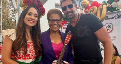 Nitzia Chama brilla como madrina del 80 aniversario del Desfile de la Independencia de México del Este de Los Ángeles junto a Gabriel Soto